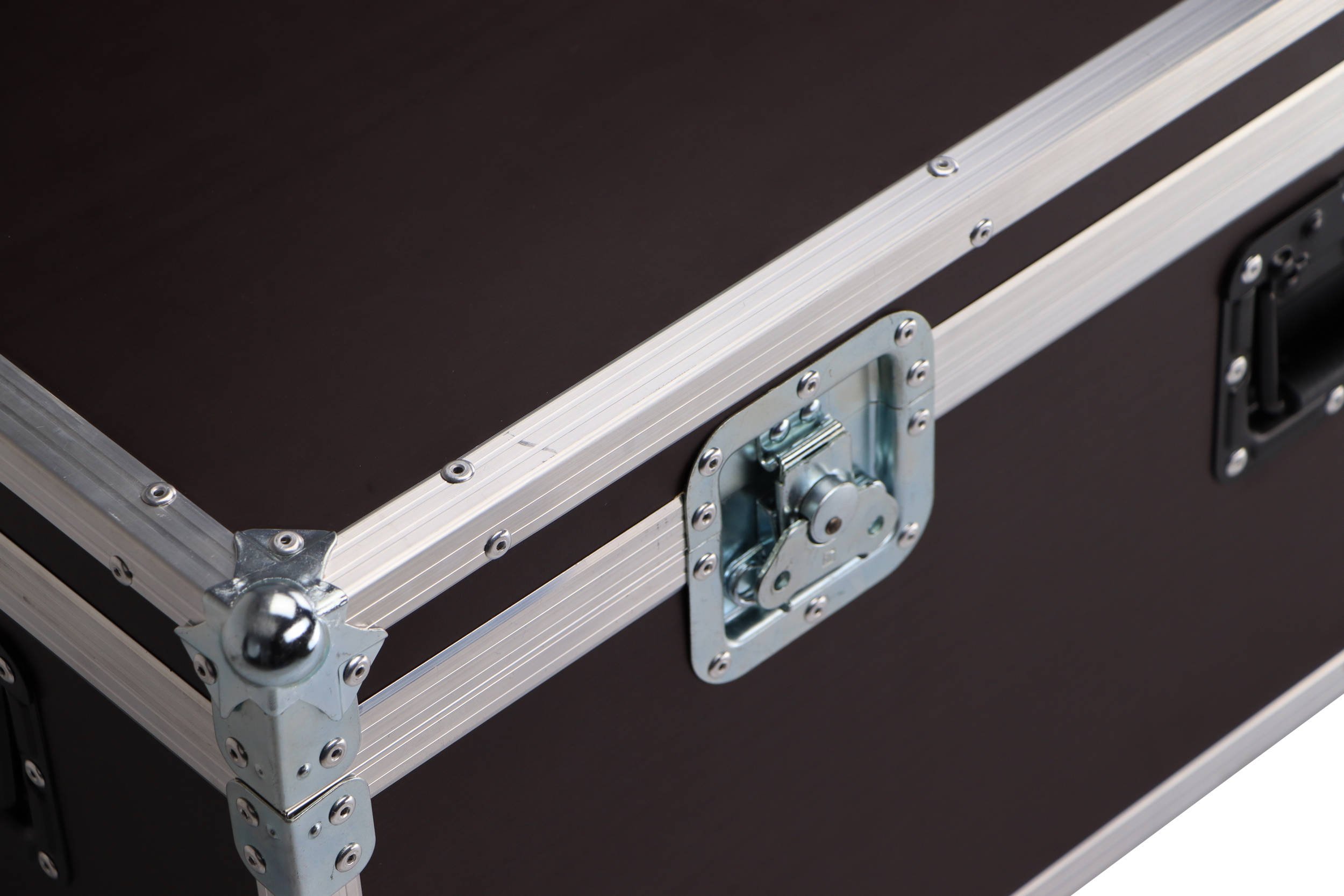Transport cases for drones and UAVs