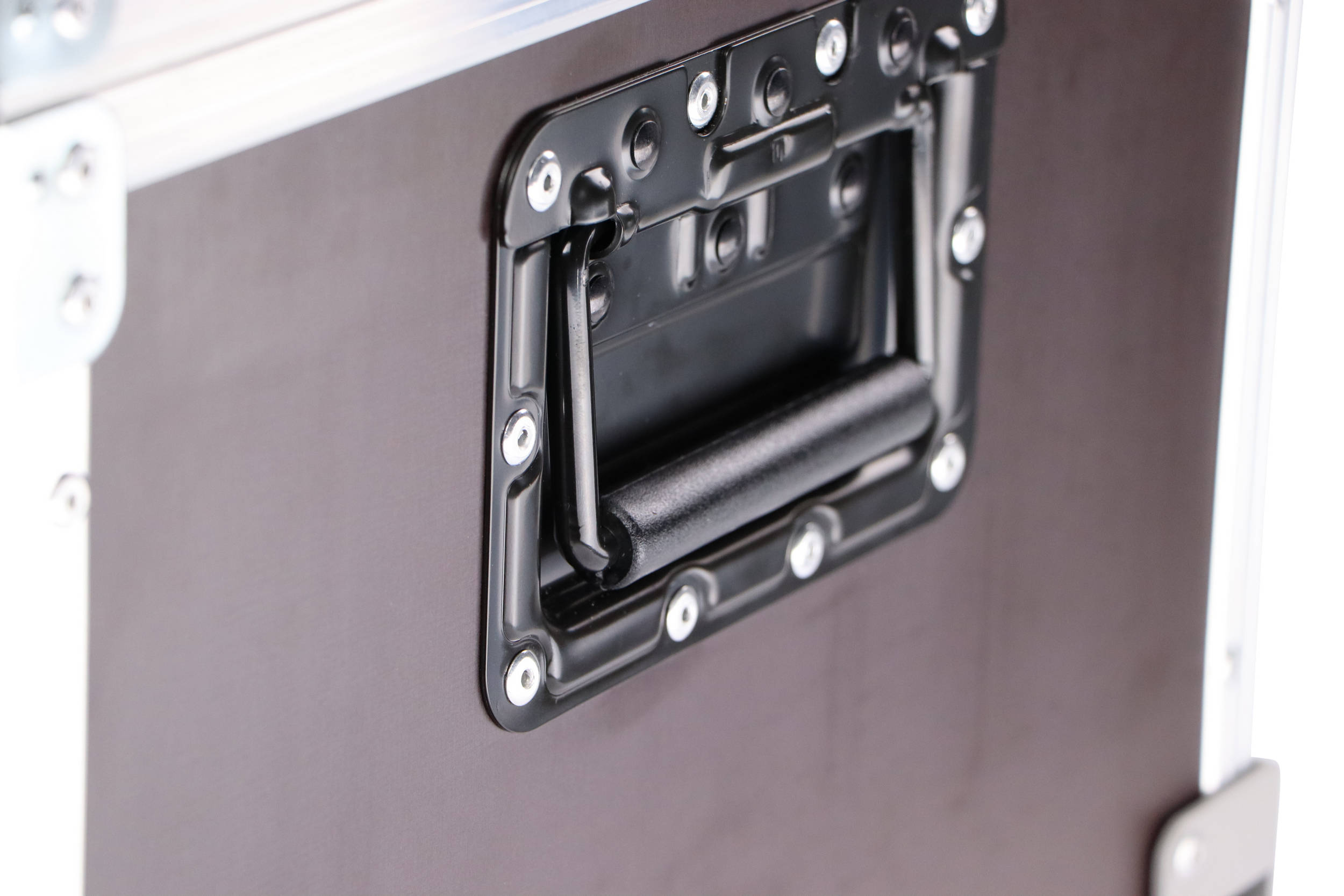 Transport boxes and toolboxes