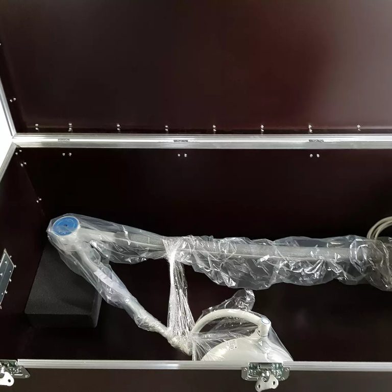 Flight Case for safe transportation of surgical table light Flight Case for safe transportation of surgical table light