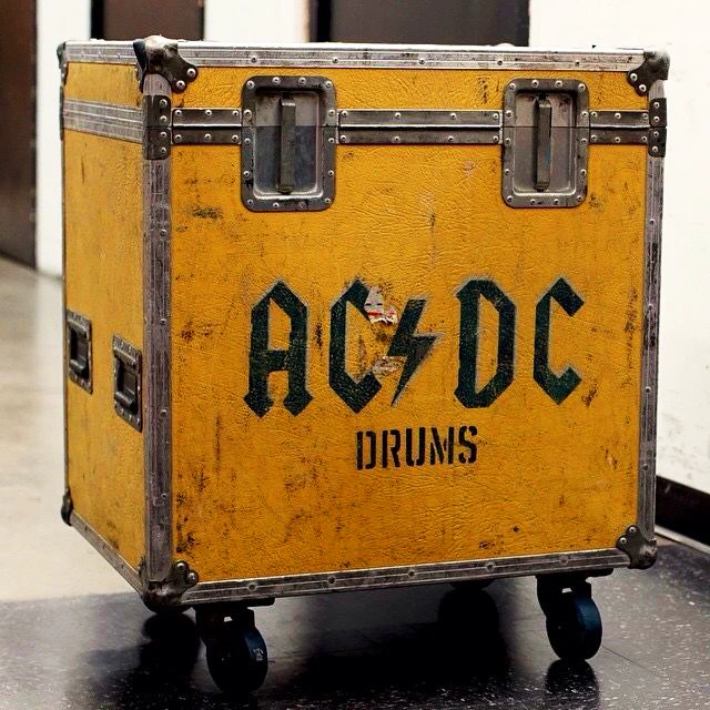 transportavimo-deze-flight-Case-ac-dc-muzikos-instrumentams-irangai-1